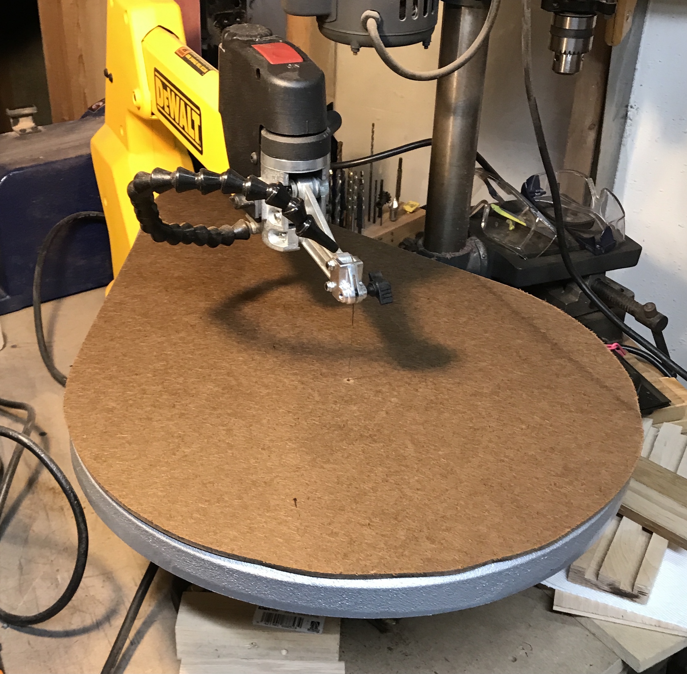 The installed zero clearance auxilliary scroll saw table.